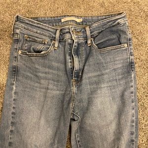 Levi’s High Rise Skinny Jean